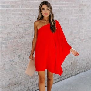 SIDE TO SIDE ONE SHOULDER STATEMENT DRESS